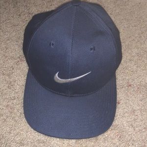 Nike blue golfing hat